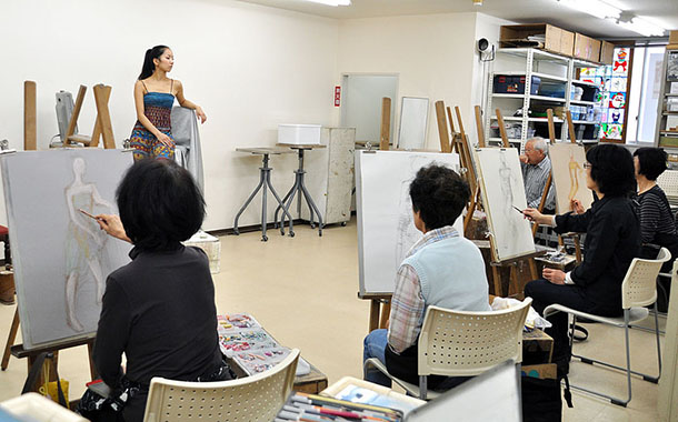 金曜人物入門デッサン教室 午前 A (第2,4金曜午前) 講師 三木 勝